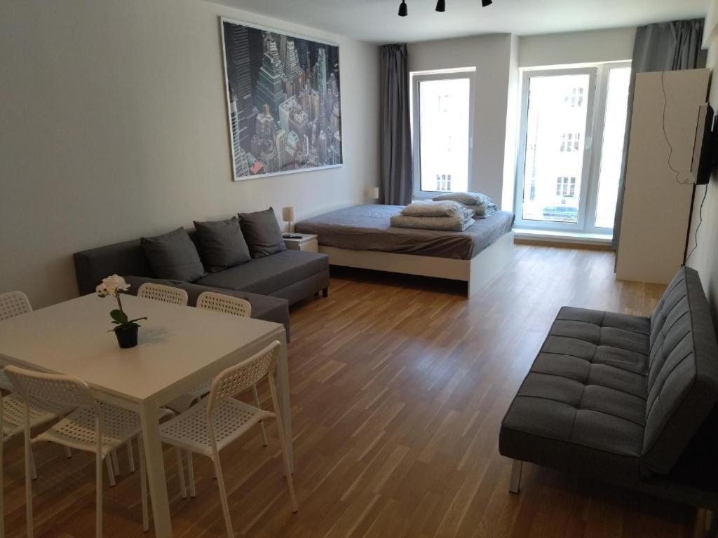 Brand New Studio Apartment #24 In Elite Residence With Free Secure Parking In The Center Praha Bagian luar foto